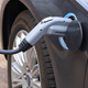 Imagen para el artículo titulado Nissan apostará por los híbridos porque la carga de los autos eléctricos es “complicada para las mujeres”